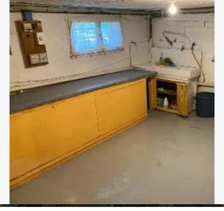 Cave après débarras, espace dégagé
